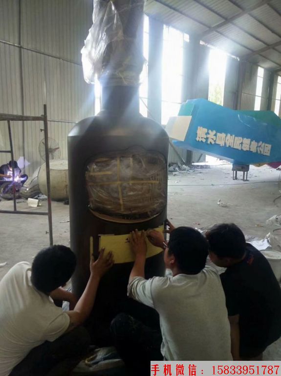 丛台酒瓶雕塑,不锈钢酒瓶雕塑,企业酒瓶雕塑仿真2