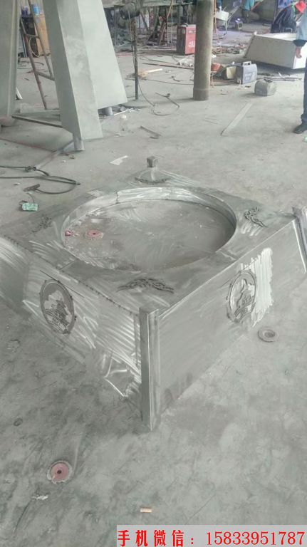 丛台酒瓶雕塑,不锈钢酒瓶雕塑,企业酒瓶雕塑仿真5